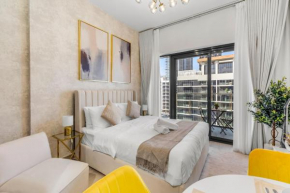 Chic Studio with Private Balcony